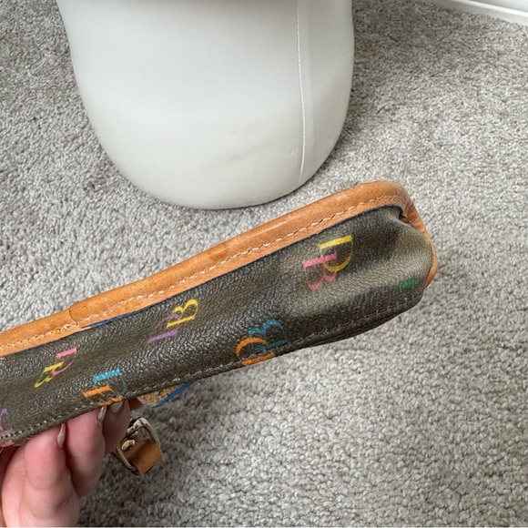 🌟Dooney & Bourke Colorful BD Logo Vintage Black Wristlet - Picture 4 of 9